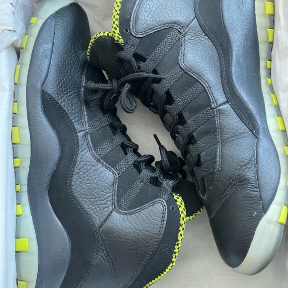 Jordan 10 venom